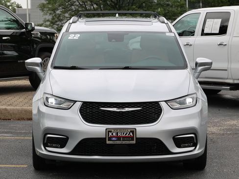 Used 2022 Chrysler Pacifica Pinnacle AWD/4WD image 25