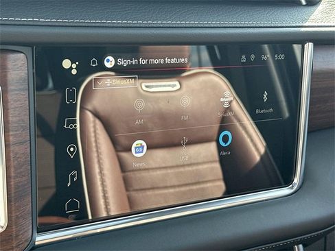 Used 2024 GMC Yukon Denali Ultimate image 12