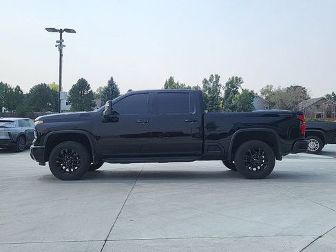 Used 2026 Chevrolet Silverado 2500 LTZ w/ LTZ Plus Package AWD/4WD image 5