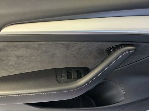 Used 2023 Tesla Model 3 Standard Range RWD image 13