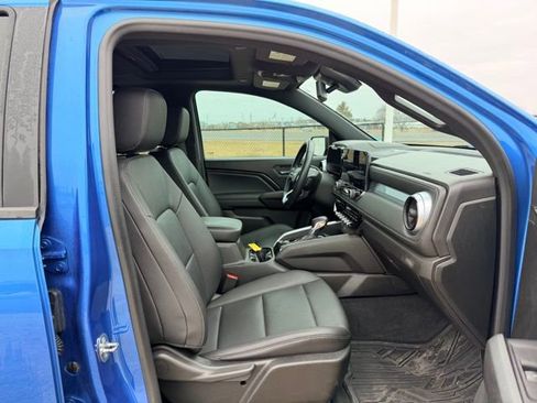 Certified 2023 Chevrolet Colorado LT w/ LT Convenience Package III image 10