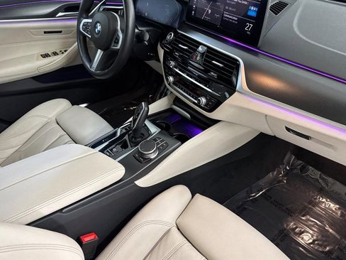 Certified 2023 BMW 530i w/ M Sport Package RWD image 32