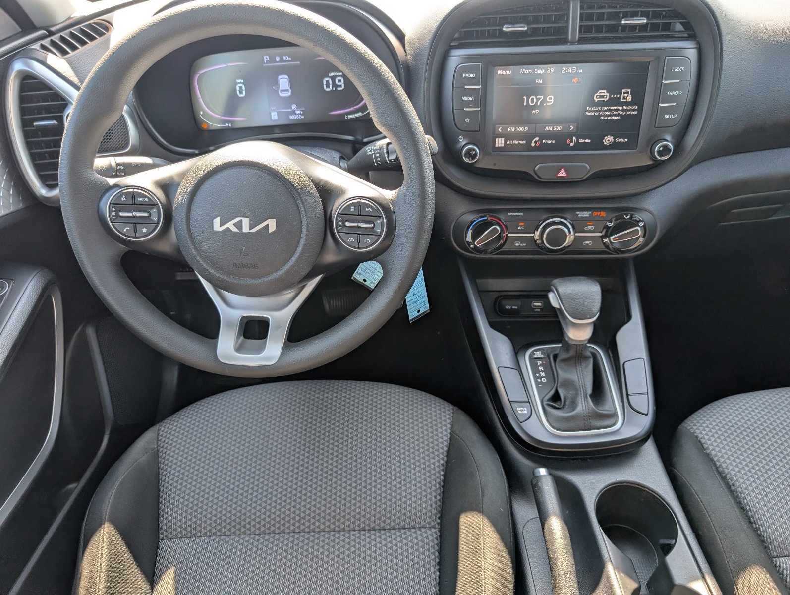 Used 2023 Kia Soul LX FWD image 27