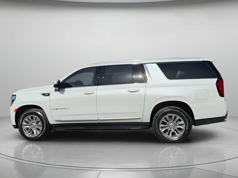 Used 2024 GMC Yukon XL Denali image 17