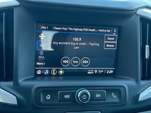 Used 2023 GMC Terrain SLE w/ Driver Convenience Package image 25