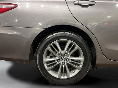 Used 2017 Toyota Camry SE image 35