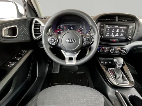 Used 2021 Kia Soul S FWD image 8