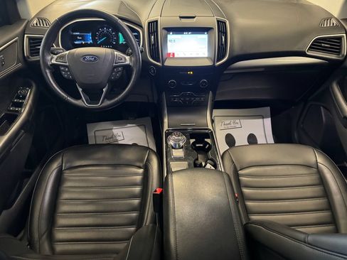 Used 2019 Ford Edge SEL w/ Equipment Group 201A AWD/4WD image 9
