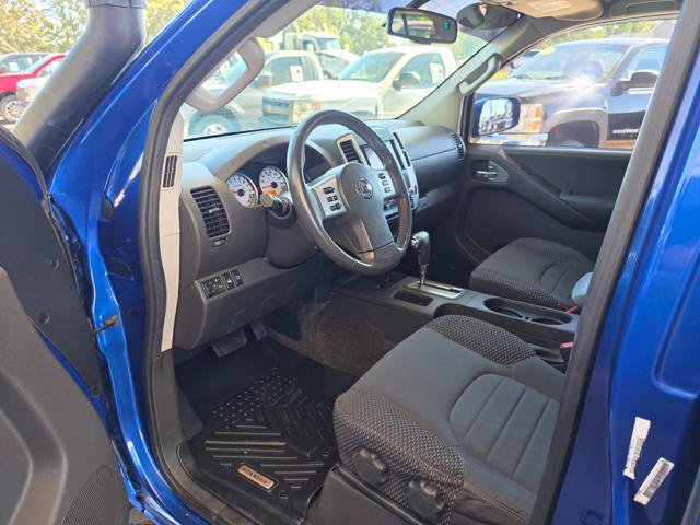 Used 2013 Nissan Frontier PRO-4X AWD/4WD image 12
