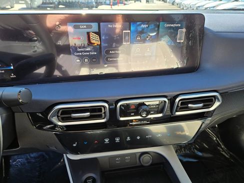 New 2026 Nissan Sentra SL w/ Floor Mat Package FWD image 12