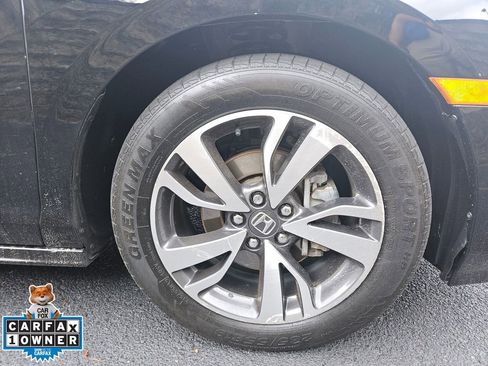 Used 2023 Honda Odyssey Touring image 2