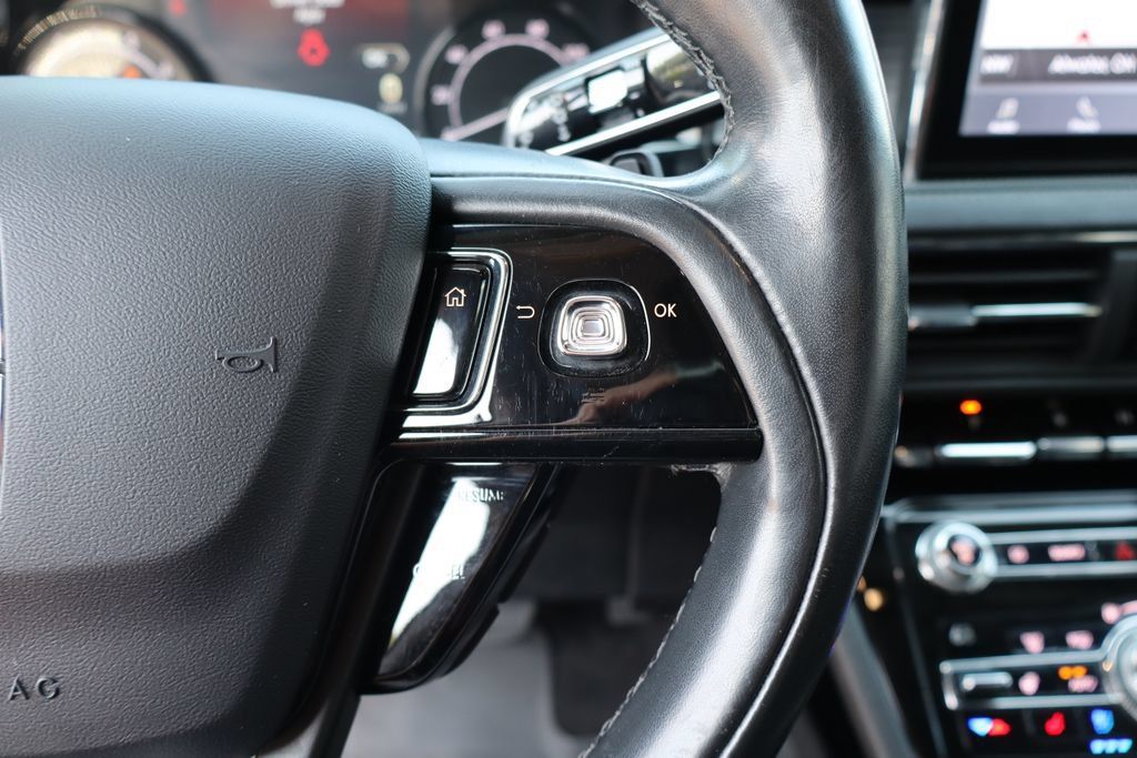 Used 2020 Lincoln Corsair AWD w/ Premium Package image 26