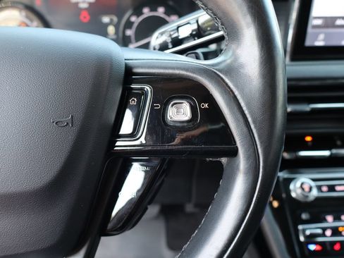 Used 2020 Lincoln Corsair AWD w/ Premium Package image 26
