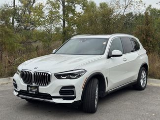 Used 2023 BMW X5 xDrive40i w/ Premium Package video 3