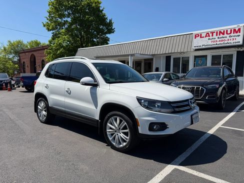 Used 2015 Volkswagen Tiguan SEL image 1