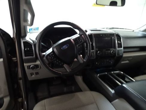 Used 2018 Ford F150 XLT w/ Equipment Group 302A Luxury AWD/4WD image 5