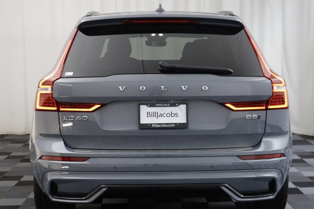 Used 2023 Volvo XC60 B5 Plus w/ Protection Package Premier AWD/4WD image 16