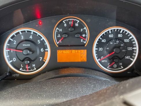 Used 2012 Nissan Armada SV image 1