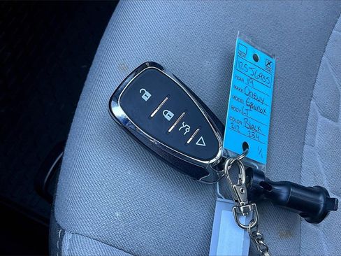 Used 2019 Chevrolet Equinox LT image 11