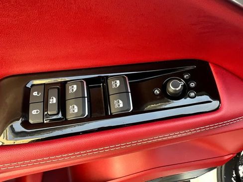 Used 2024 Jeep Wagoneer Launch Edition image 25