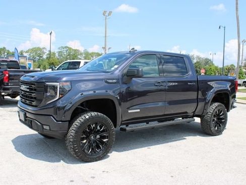 Used 2024 GMC Sierra 1500 Elevation AWD/4WD image 5