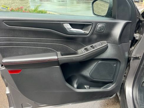 Used 2021 Ford Escape SEL w/ SEL Stealth AWD Package image 21