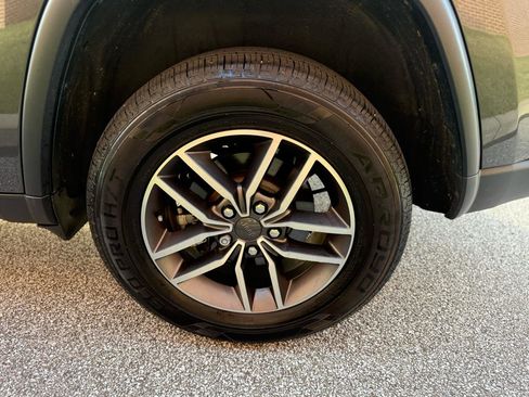 Used 2021 Jeep Grand Cherokee Limited AWD/4WD image 44