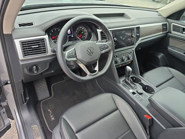 Used 2021 Volkswagen Atlas SE AWD/4WD image 18