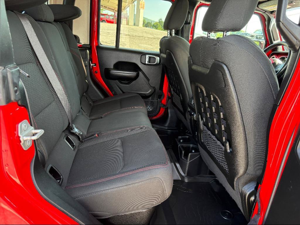 Used 2020 Jeep Gladiator Rubicon AWD/4WD image 18