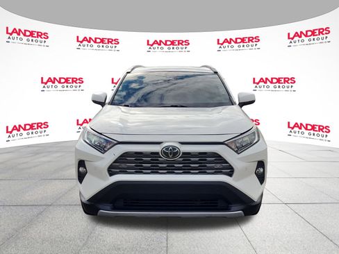 Used 2019 Toyota RAV4 Limited image 8