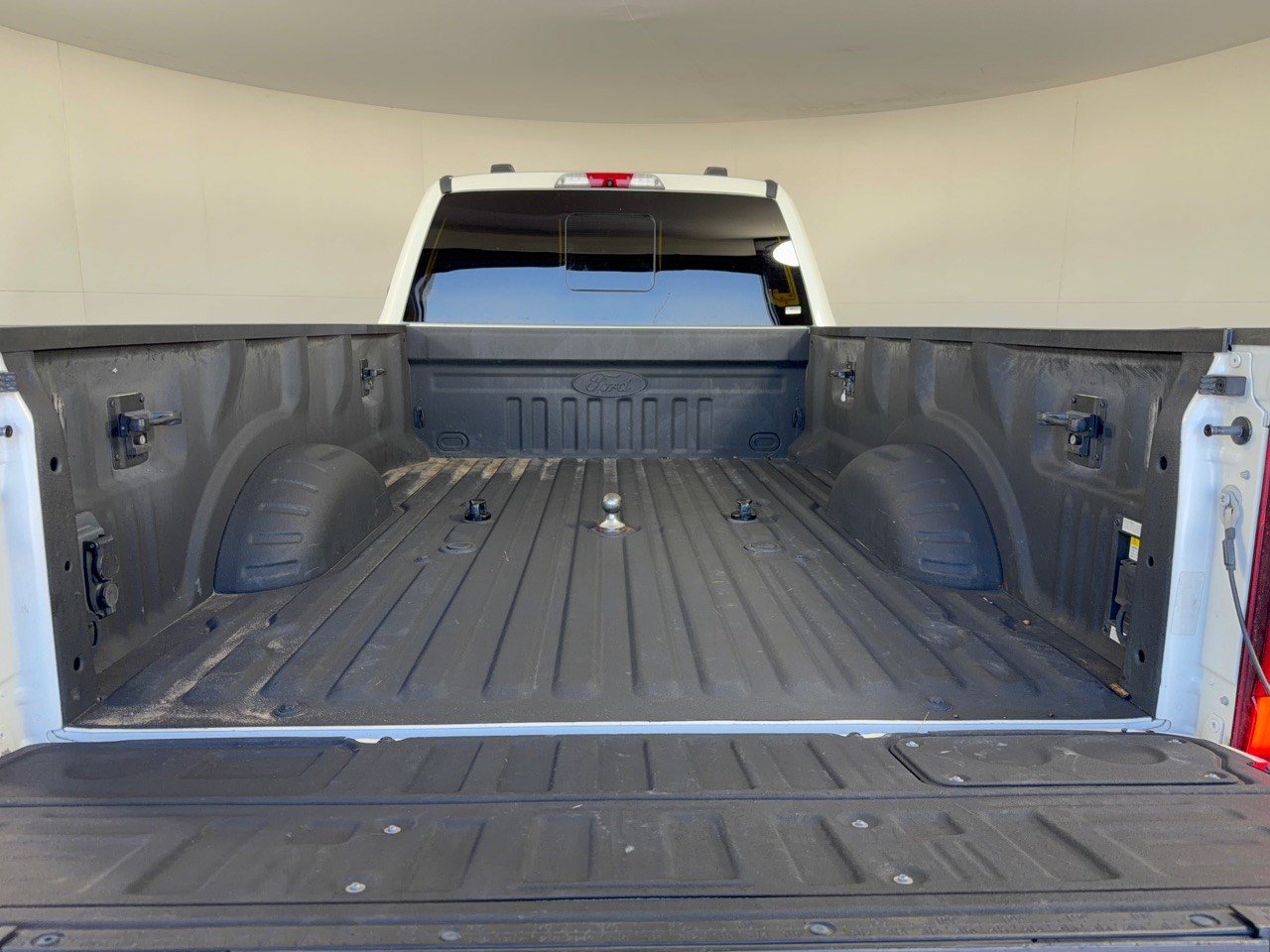 Used 2023 Ford F350 Platinum AWD/4WD image 28