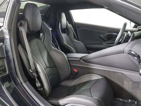 Used 2024 Chevrolet Corvette Z06 w/ Stealth Interior Trim Package RWD image 31