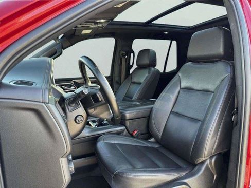 Used 2023 Chevrolet Tahoe Z71 w/ Luxury Package AWD/4WD image 22