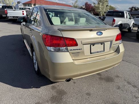 Used 2010 Subaru Legacy 2.5i Premium image 57
