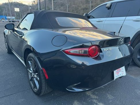 Used 2017 MAZDA MX-5 Miata Grand Touring image 25