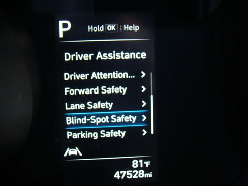 Used 2023 Hyundai Elantra SEL w/ Preferred Accessory Package image 21