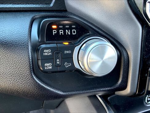 Used 2022 RAM 2500 Laramie w/ Night Edition image 57