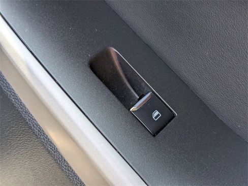 Used 2024 Ford Explorer XLT w/ Equipment Group 202A image 37