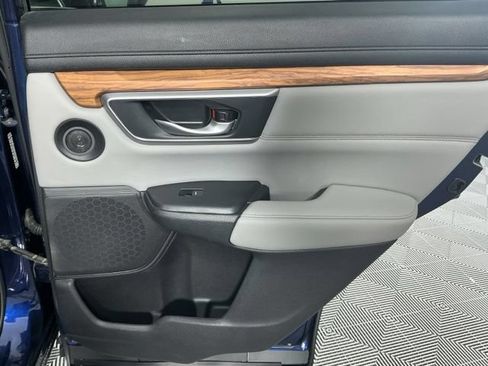 Used 2020 Honda CR-V Touring image 11