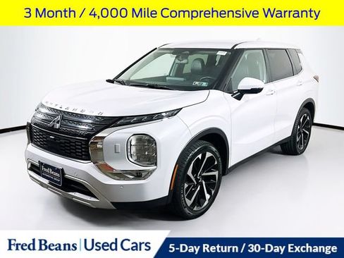 Used 2024 Mitsubishi Outlander SE AWD/4WD image 3