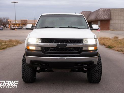 Used 2002 Chevrolet Silverado 2500 LT w/ Off-Road Skid Plate Pkg image 3