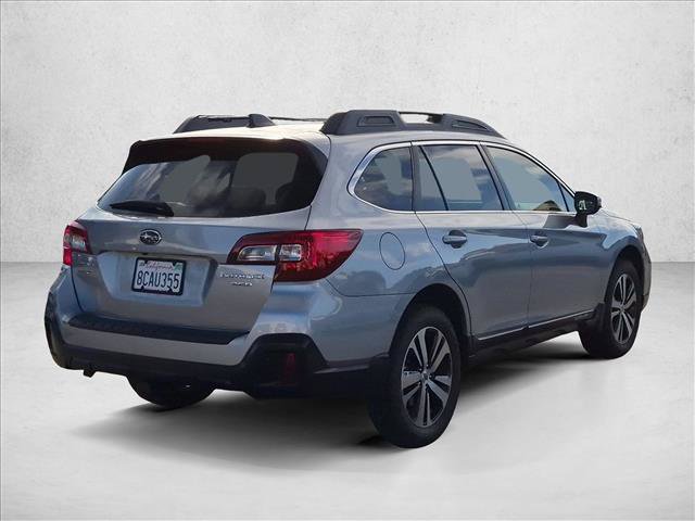 Used 2018 Subaru Outback 3.6R Limited AWD/4WD image 5