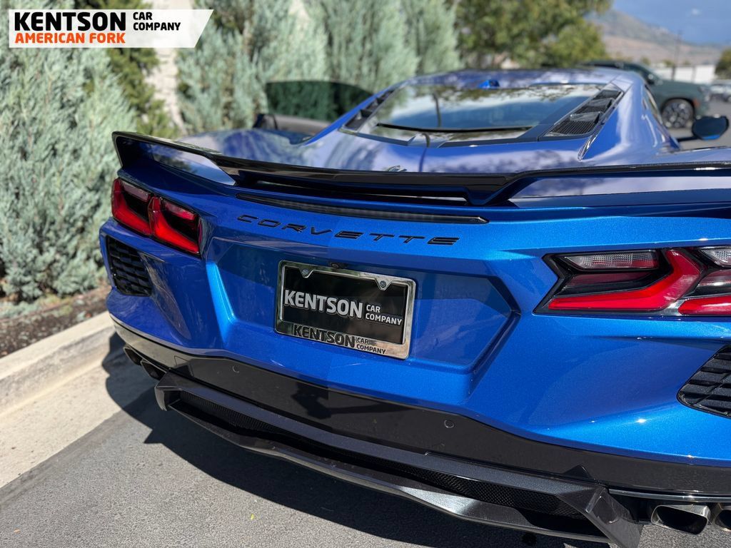 Used 2020 Chevrolet Corvette Stingray Premium Cpe w/ 3LT Preferred Equipment Group RWD image 35