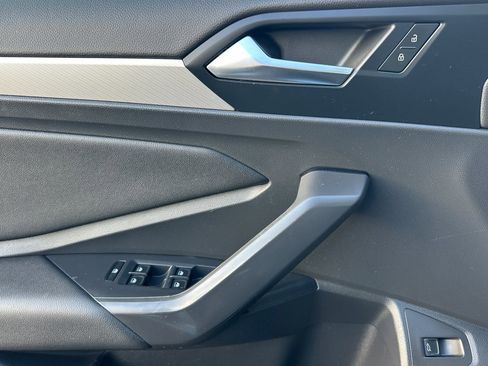 Used 2019 Volkswagen Jetta S w/ Driver Assistance Package image 11