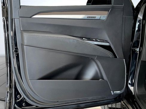 Used 2025 Cadillac Escalade Sport Platinum image 23