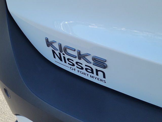 Certified 2026 Nissan Kicks SR FWD image 11