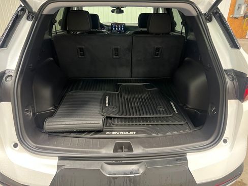 Certified 2025 Chevrolet Blazer LT w/ Convenience Package image 12