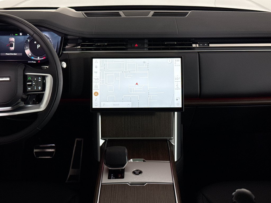New 2026 Land Rover Range Rover Long Wheelbase SE AWD/4WD image 15