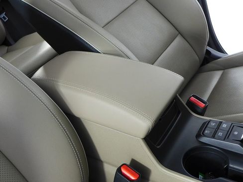 Used 2019 Hyundai Tucson Ultimate image 16