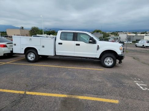 Used 2020 Ford F250 XL AWD/4WD image 4